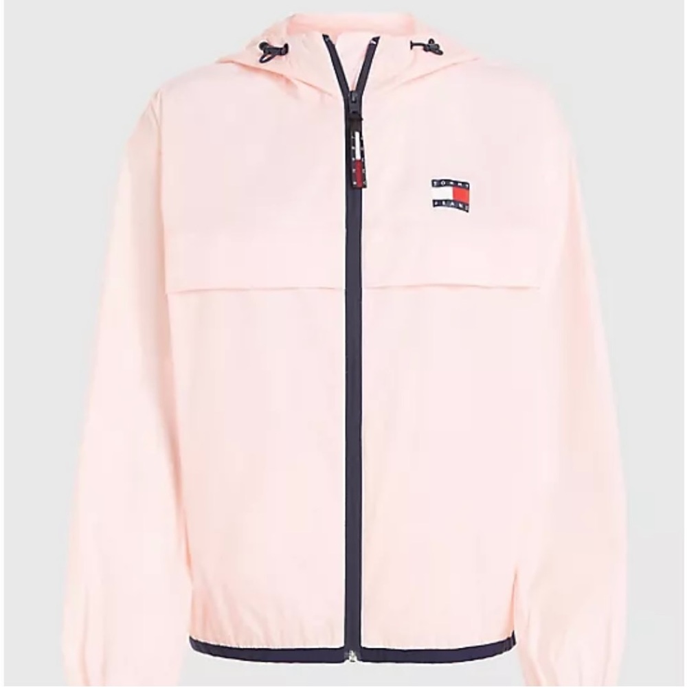 TOMMY JEANS
CHICAGO PACKABLE ZIP WINDBREAKER